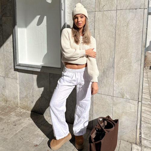 Pure cotton rib knit V-neck sweater with scalloped edge